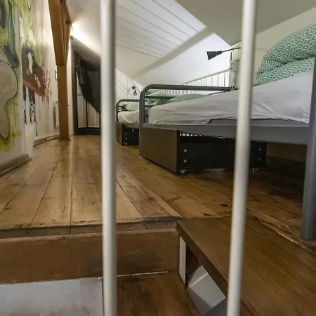 The Madhouse Hostal