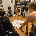 The Madhouse אכסניה